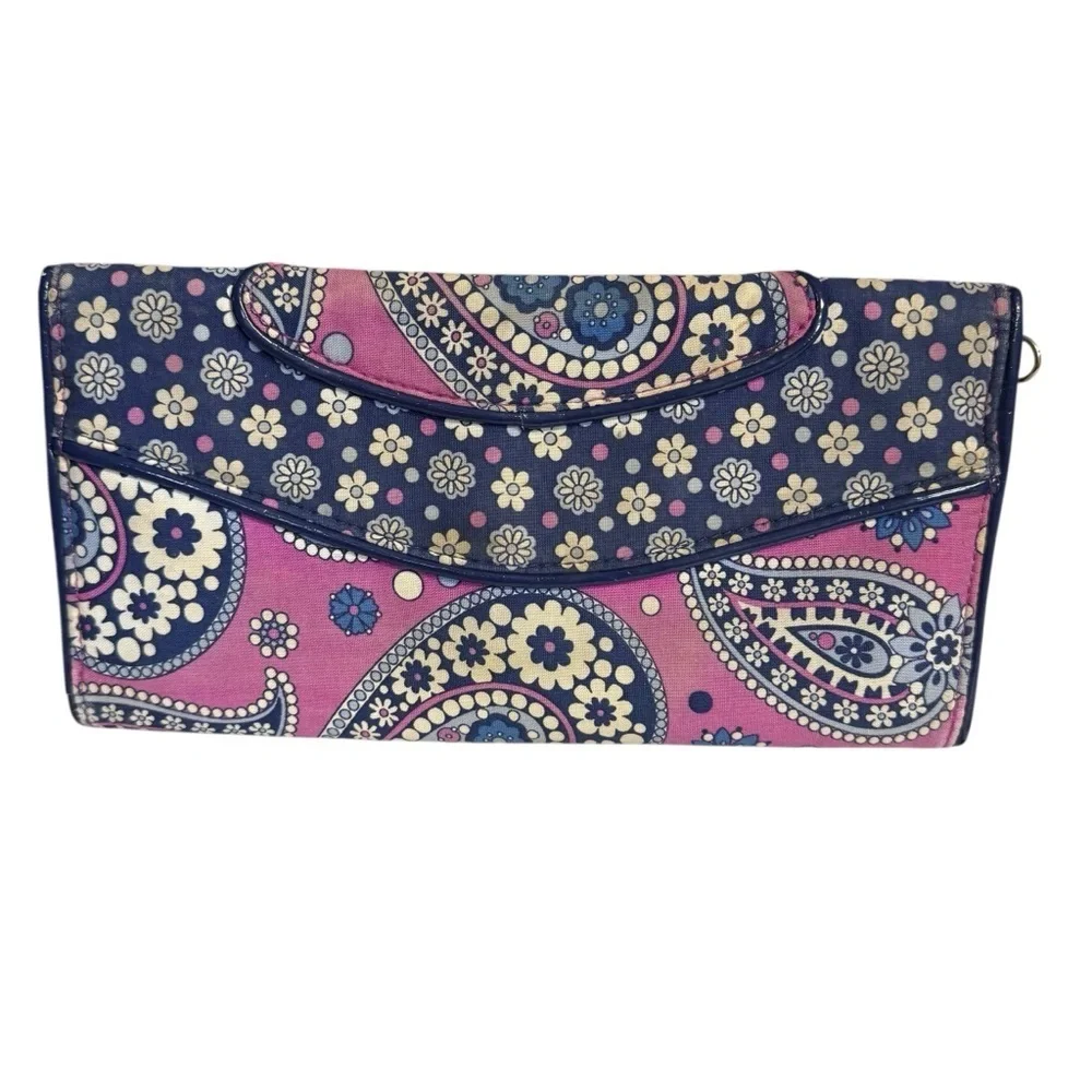 Vera Bradley Clutch Style #11489-102 Boysenberry